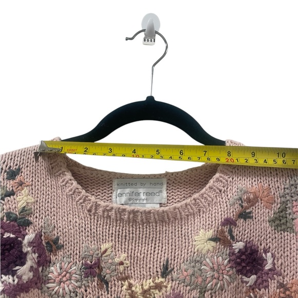 VTG Floral Embroidered Pink Sweater Hand knitted by Jennifer Reed. - Picture 8 of 8